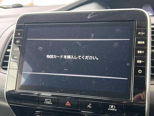日産 セレナ e－パワー ハイウェイスター V 静岡県 2021(令3)年 1.7万km ダイヤモンドブラック 純正ナビ/・FM/AM/・Bluetooth/・CD/DVD/・SD/フルセグTV/主要装備/・プロパイロット/・後席フリップダウンモニター/・アラウンドビューモニター/・デジタルインナーミラー/・両側パワスラ/・エマージェンシーブレーキ/・サイドカーテンエアバッグ/・ドラレコ/・運転席+助手席シートヒーター/・後席エアコン/・ステアリングヒーター