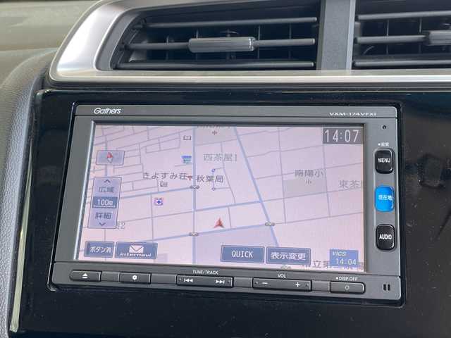 ホンダ フィット 13G FパックコンフォートED 愛知県 2016(平28)年 6.2万km ボレゴベージュメタリック 純正ナビ/シートヒーター/バックカメラ/ドライブレコーダー/アイドリングストップ/横滑り防止装置/フルセグ/CD DVD/Bluetooth/ステアリングスイッチ/スマートキー/プッシュスタート