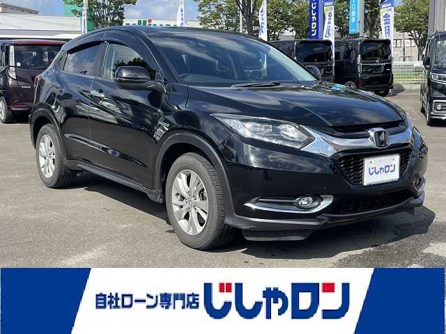 ホンダ ヴェゼル ハイブリッド 宮城県 2014(平26)年 13.7万km クリスタルブラックパール (株)IDOMが運営する【じしゃロン仙台店】の自社ローン専用車両になりますこちらは現金またはオートローンご利用時の価格です。自社ローンご希望の方は別途その旨お申付け下さい/carrozzeriaナビ/Bluetooth/LEDヘッドライト/衝突軽減システム