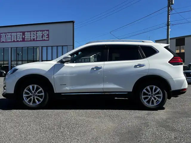 日産 エクストレイル ハイブリッド 20Xi 道央・札幌 2020(令2)年 10.6万km ブリリアントホワイトパール ４WD/純正SDナビ/AUX/DVD/SD/フルセグ/プロパイロット/衝突被害軽減ブレーキ/横滑り防止装置/インテリジェントクルーズコントロール/ダウンヒルアシストコントロール/グリップコントロール/クリアランスソナー/バックカメラ/フロントカメラ/サイドカメラ/全方位カメラ/アラウンドビューモニター/ビルトインETC/アイドリングストップ/パワーバックドア/全席シートヒーター/レザーシート/革巻きステアリング/ステアリングリモコン/電動パーキング/オートブレーキホールド/デジタルインナーミラー/プッシュスタート/スマートキー/LEDヘッドライト/オートライト/フォグランプ/ヘッドライトレベライザー/電動格納ミラー/ドアバイザー/純正フロアマット/スペアキー/ルーフレール