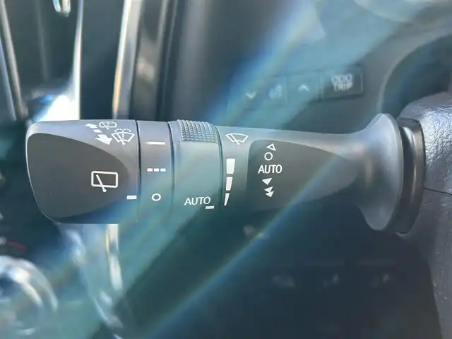 トヨタ アルファードハイブリット 兵庫県 2021(令3)年 1.3万km パール メーカーナビ（CD/DVD/BT/USB/HDMI/SD）/フルセグTV/バックカメラ/全周囲/ETC2.0/サンルーフ/プレミアムサウンド/フリップダウンモニター/両側パワースライドドア/衝突軽減ブレーキ/クルーズコントロール/前後コーナーセンサー/前方ドライブレコーダー/レザーシート/シートヒーター/エアーシート/パワーシート/LEDヘッドライト/オートライト/オートハイビーム/電動リアゲート/オートホールド/電動パーキングブレーキ/スマートキー/AC100V/電動格納ミラー/純正フロアマット/純正ドアバイザー/純正アルミ17インチ
