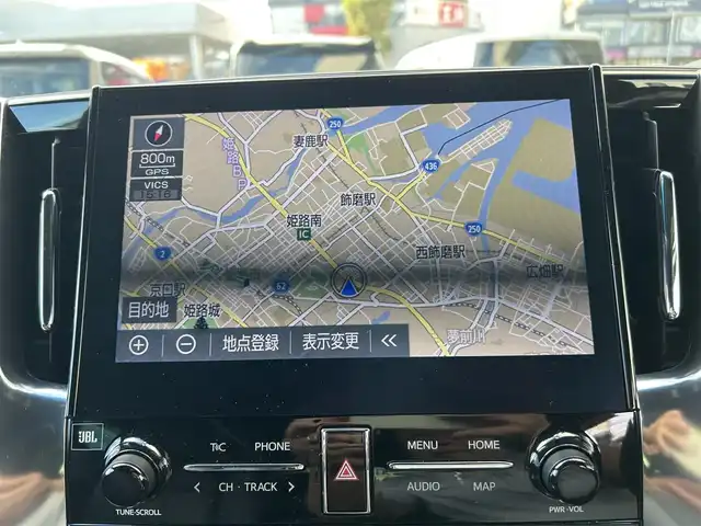 トヨタ アルファードハイブリット 兵庫県 2021(令3)年 1.3万km パール メーカーナビ（CD/DVD/BT/USB/HDMI/SD）/フルセグTV/バックカメラ/全周囲/ETC2.0/サンルーフ/プレミアムサウンド/フリップダウンモニター/両側パワースライドドア/衝突軽減ブレーキ/クルーズコントロール/前後コーナーセンサー/前方ドライブレコーダー/レザーシート/シートヒーター/エアーシート/パワーシート/LEDヘッドライト/オートライト/オートハイビーム/電動リアゲート/オートホールド/電動パーキングブレーキ/スマートキー/AC100V/電動格納ミラー/純正フロアマット/純正ドアバイザー/純正アルミ17インチ