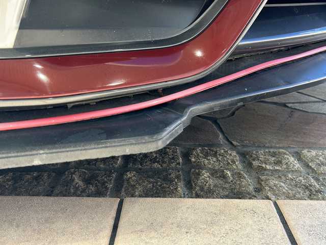 日産 フェアレディ Ｚ ニスモ 静岡県 2016(平28)年 4.2万km ブリリアントシルバー 純正マルチ/・ナビゲーション/・AM/FM/・Bluetooth/・CD/DVD/・AUX/・フルセグTV/・Music Box/主要装備/・19インチADVANアルミ/・HKSメタルキャタライザー/・HKSオイルクーラー/・NISMOマフラー/・NISMOタワーバー/・BOSEスピーカー/・3眼メーター/・HIDヘッドライト/・ビルトインETC/・レカロシート/・横滑り防止装置/・サイドカーテンエアバッグ/・オートライト/・フォグランプ