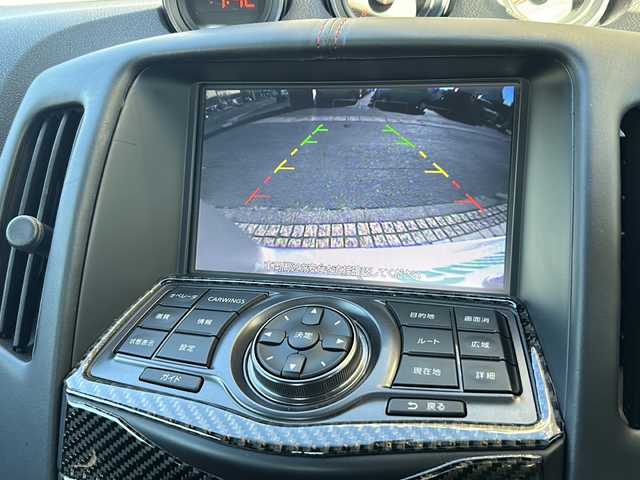 日産 フェアレディ Ｚ ニスモ 静岡県 2016(平28)年 4.2万km ブリリアントシルバー 純正マルチ/・ナビゲーション/・AM/FM/・Bluetooth/・CD/DVD/・AUX/・フルセグTV/・Music Box/主要装備/・19インチADVANアルミ/・HKSメタルキャタライザー/・HKSオイルクーラー/・NISMOマフラー/・NISMOタワーバー/・BOSEスピーカー/・3眼メーター/・HIDヘッドライト/・ビルトインETC/・レカロシート/・横滑り防止装置/・サイドカーテンエアバッグ/・オートライト/・フォグランプ