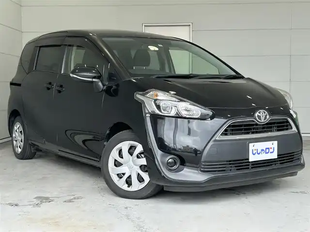 トヨタ シエンタ X 沖縄県 2015(平27)年 7.1万km ブラックM (株)IDOMが運営する【じしゃロンOO店】の自社ローン専用車両になりますこちらは現金またはオートローンご利用時の価格です。自社ローンご希望の方は別途その旨お申付け下さい/・プッシュスタート　/・ＣＤ再生　/・ＵＳＢ入力端子　/・アイドリングストップ　/・片側パワースライドドア　/・パワーステアリング　/・純正フロアマット　/・取扱説明書　/・横滑り防止装置　/・スマートキー