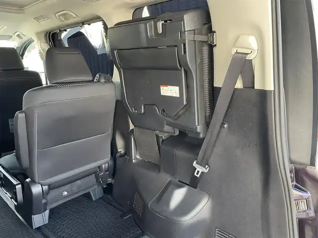 トヨタ ノア Si 滋賀県 2014(平26)年 6.6万km ボルドーマイカメタリック フリップダウンモニター/ツインムーンルーフ/両側パワースライドドア/7インチ純正ナビ【NSZN-W64T】/(FM/AM/CD/DVD/フルセグ/Bluetooth/HDMI)/ETC/バックカメラ/電動格納ミラー/アイドリングストップ/革巻きステアリング/ステアリングスイッチ/オートライト/キセノンライト/フロントフォグ/フルオートエアコン/プッシュスタート/スマートキー/純正フロアマット/ドアバイザー