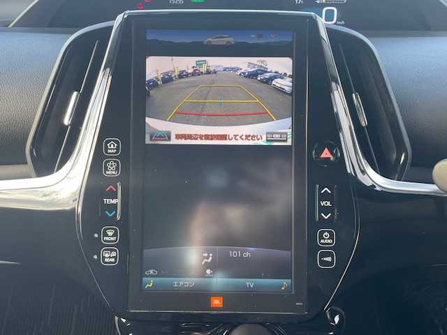 トヨタ プリウス A プレミアム 静岡県 2019(令1)年 3.7万km シルバーM ●11.6インチ純正ディスプレイオーディオ(ナビ付き)/(フルセグ/Bluetooth/iPod/AUX//AppleCarPlay/AndroidAuto)/●本革レザーシート/●運転席パワーシート/●前席シートヒーター＆エアシート/●バックカメラ/●レーダークルーズコントロール/●パーキングアシスト/●ブラインドスポットモニター/●プリクラッシュセーフティ/●レーンキープアシスト/●前後クリアランスソナー/●LEDヘッドライト＆フォグランプ/●オートライト/●オートマチックハイビーム/●革巻きステアリング/●ステアリングスイッチ/●ETC2.0/●前方ドライブレコーダー/●ヘッドアップディスプレイ/●自動防眩ミラー/●電動格納ウィンカーミラー/●JBLプレミアムサウンドシステム/●スマートキー/●プッシュスタート/●ドアバイザー/●純正フロアマット/●純正15インチアルミホイール/●純正ホイールカバー/●ダブル＋サイドSRS＋ABS