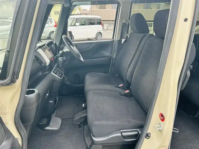 ホンダ Ｎ ＢＯＸ G Lパッケージ 岡山県 2016(平28)年 7.7万km プレミアムアイボリーP (株)IDOMが運営する【じしゃロン岡山店】の自社ローン専用車両です。こちらは現金またはオートローンご利用時の価格です。 自社ローンご希望の方は別途その旨お申し付け下さい/＊プッシュスタート/＊ETC/＊バックカメラ/＊ドライブレコーダー/＊片側パワースライドドア/＊アイドリングストップ/＊ワンセグテレビ/＊スマートキー/＊スペアキー