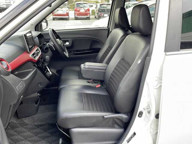 ダイハツ キャスト スポーツ SAⅢ 徳島県 2018(平30)年 8.9万km パールホワイトⅢ 純正8型ナビ　NSZN-X68D/（DISC/USB/SD/BT/iPod/HDMI/ラジオ/フルセグ）/バックカメラ/パドルシフト/ハーフレザーシート/前席シートヒーター/ターボ/LEDヘッドライト/スペアキー/ドライブレコーダー/ドアバイザー/フォグライト/社外15AW/アイドリングストップ/スペアキー