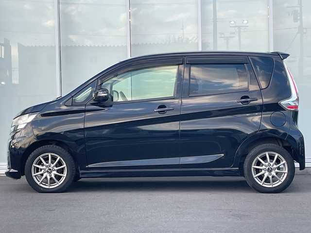 日産 デイズ ハイウェイスターX 神奈川県 2016(平28)年 4.6万km ブラック 純正ナビ(MM316D-W）/フルセグ/Bluetooth/CD/DVD/USB/全周囲カメラ　/ＥＴＣ　/ドライブレコーダー　/ＬＥＤヘッドライト　/フォグライト　/オートマチックハイビーム　/オートライト　/ドアバイザー/スマートキー/プッシュスタート　/社外フロアマット　/社外アルミホイール/ABS/横滑り防止装置/衝突被害軽減システム