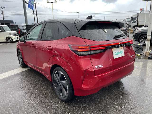 日産 オーラ G レザーエディション 新潟県 2021(令3)年 1.1万km ガーネットレッド/スーパーブラック 2トーン 純正ナビ/（AM/FN/フルセグTV/Bluetooth/USB）/アラウンドビューモニター/BOSEサウンド/プロパイロット/エマージェンシーブレーキ/ビルトインＥＴＣ２．０/LEDヘッドライト/デジタルタルインナーミラー/前後ドライブレコーダー/純正17インチAW/プッシュスタート/スマートキー/スペアキー×1/取扱説明書/保証書