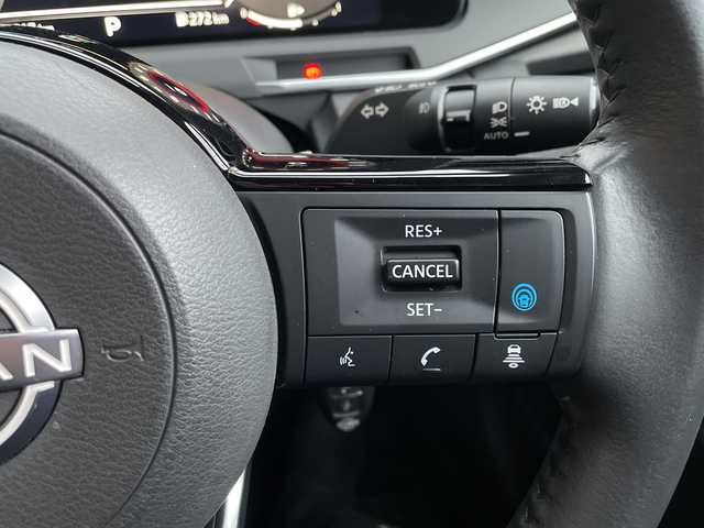 日産 オーラ G レザーエディション 新潟県 2021(令3)年 1.1万km ガーネットレッド/スーパーブラック 2トーン 純正ナビ/（AM/FN/フルセグTV/Bluetooth/USB）/アラウンドビューモニター/BOSEサウンド/プロパイロット/エマージェンシーブレーキ/ビルトインＥＴＣ２．０/LEDヘッドライト/デジタルタルインナーミラー/前後ドライブレコーダー/純正17インチAW/プッシュスタート/スマートキー/スペアキー×1/取扱説明書/保証書