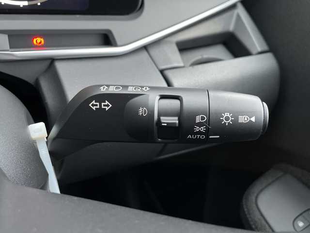 日産 オーラ G レザーエディション 新潟県 2021(令3)年 1.1万km ガーネットレッド/スーパーブラック 2トーン 純正ナビ/（AM/FN/フルセグTV/Bluetooth/USB）/アラウンドビューモニター/BOSEサウンド/プロパイロット/エマージェンシーブレーキ/ビルトインＥＴＣ２．０/LEDヘッドライト/デジタルタルインナーミラー/前後ドライブレコーダー/純正17インチAW/プッシュスタート/スマートキー/スペアキー×1/取扱説明書/保証書