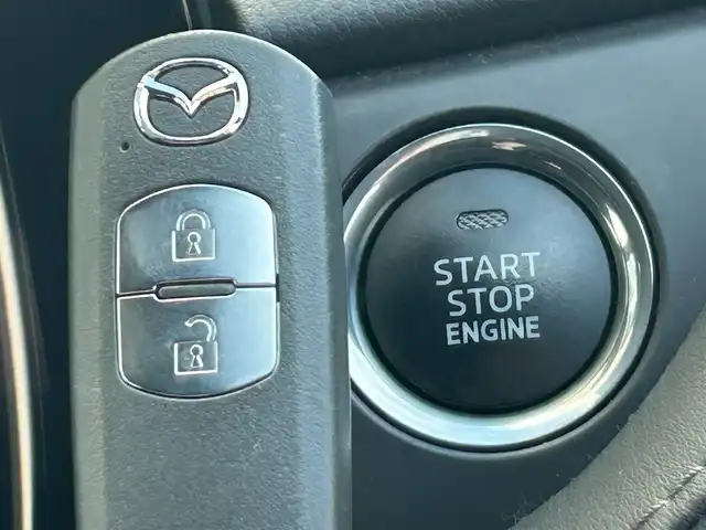 マツダ マツダ６ワゴン XD Lパッケージ 静岡県 2020(令2)年 6.6万km ソウルレッドクリスタルM アイ・アクティブセンス/・デュアルセンサーブレーキサポート/・車線逸脱警報機能/・誤発進抑制機能（前後)/・後退時ブレーキサポート/・先行車発進お知らせ機能/・ハイビームアシスト/・ふらつき警報/・標識認識機能/純正ナビ/BT/CD/DVD/全周囲カメラ/BOSEサウンド/全席シートヒーター/前席エアシート/ステアリングヒーター/LEDヘッドライト/オートライト/オートハイビーム/メモリーシート/パドルシフト/純正19AW