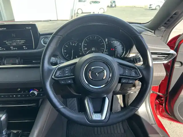 マツダ マツダ６ワゴン XD Lパッケージ 静岡県 2020(令2)年 6.6万km ソウルレッドクリスタルM アイ・アクティブセンス/・デュアルセンサーブレーキサポート/・車線逸脱警報機能/・誤発進抑制機能（前後)/・後退時ブレーキサポート/・先行車発進お知らせ機能/・ハイビームアシスト/・ふらつき警報/・標識認識機能/純正ナビ/BT/CD/DVD/全周囲カメラ/BOSEサウンド/全席シートヒーター/前席エアシート/ステアリングヒーター/LEDヘッドライト/オートライト/オートハイビーム/メモリーシート/パドルシフト/純正19AW