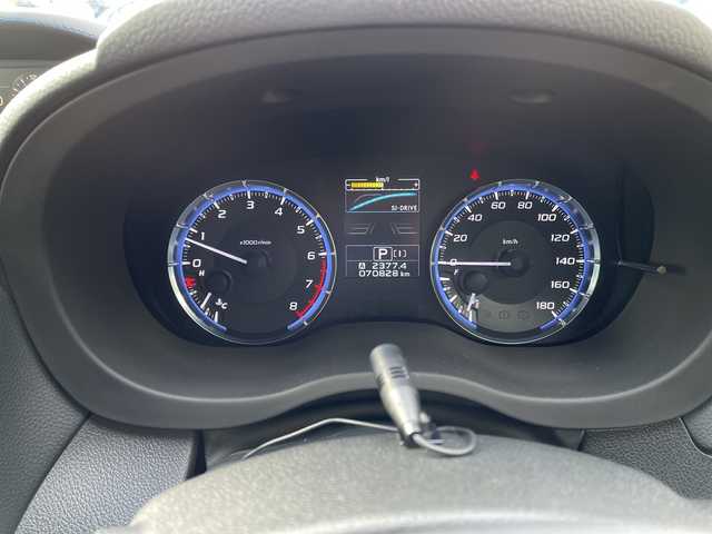 スバル レヴォーグ 1．6GT－S アイサイト 京都府 2015(平27)年 7.1万km クリスタルホワイトP 純正メモリナビ　Ｂｌｕｅｔｏｏｔｈオーディオ　フルセグ　ＤＶＤ再生　ＵＳＢ接続　サイドカメラ　レーダークルーズ　ブラインドスポットモニター　ＬＥＤヘッドライト　ビルトインＥＴＣ　スマートキー　禁煙車