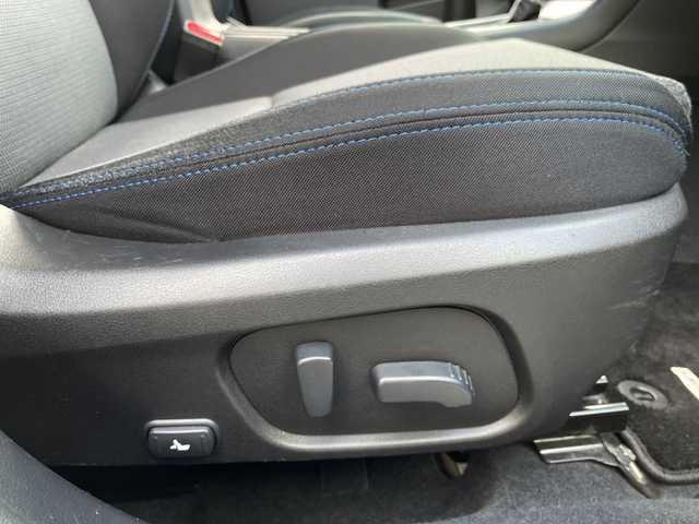 スバル レヴォーグ 1．6GT－S アイサイト 京都府 2015(平27)年 7.1万km クリスタルホワイトP 純正メモリナビ　Ｂｌｕｅｔｏｏｔｈオーディオ　フルセグ　ＤＶＤ再生　ＵＳＢ接続　サイドカメラ　レーダークルーズ　ブラインドスポットモニター　ＬＥＤヘッドライト　ビルトインＥＴＣ　スマートキー　禁煙車