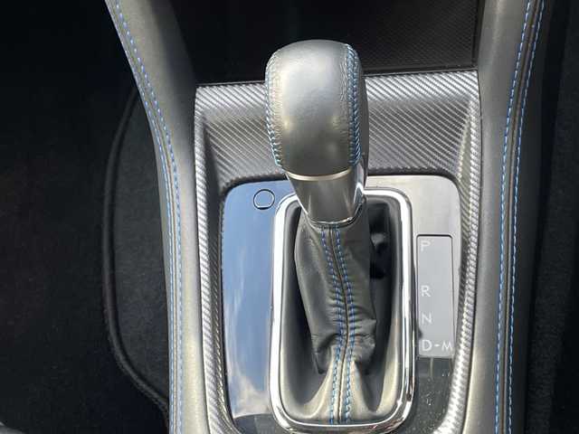 スバル レヴォーグ 1．6GT－S アイサイト 京都府 2015(平27)年 7.1万km クリスタルホワイトP 純正メモリナビ　Ｂｌｕｅｔｏｏｔｈオーディオ　フルセグ　ＤＶＤ再生　ＵＳＢ接続　サイドカメラ　レーダークルーズ　ブラインドスポットモニター　ＬＥＤヘッドライト　ビルトインＥＴＣ　スマートキー　禁煙車