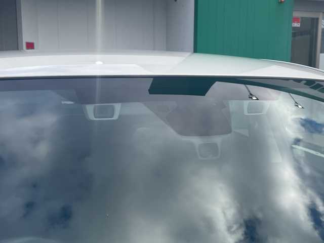 スバル レヴォーグ 1．6GT－S アイサイト 京都府 2015(平27)年 7.1万km クリスタルホワイトP 純正メモリナビ　Ｂｌｕｅｔｏｏｔｈオーディオ　フルセグ　ＤＶＤ再生　ＵＳＢ接続　サイドカメラ　レーダークルーズ　ブラインドスポットモニター　ＬＥＤヘッドライト　ビルトインＥＴＣ　スマートキー　禁煙車