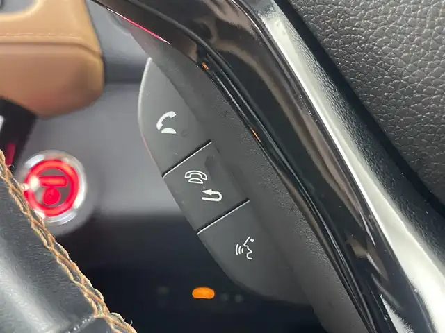 ホンダ ヴェゼル ハイブリッド Z ホンダセンシング 埼玉県 2018(平30)年 4万km プレミアムクリスタルレッドM 純正8型ナビ/AM/FM/CD/DVD/SD/MSV/USB//HDMI/BT/AppleCarPlay/バックカメラ/ホンダセンシング /レーダークルーズコントロール /ハーフレザーシート /シートヒーター /ステアリングスイッチ/パドルシフト/電子パーキングブレーキ/オートブレーキホールド/デュアルエアコン/ビルトインETC/社外前後ドラレコ/サイドカーテンエアバッグ