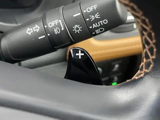 ホンダ ヴェゼル ハイブリッド Z ホンダセンシング 埼玉県 2018(平30)年 4万km プレミアムクリスタルレッドM 純正8型ナビ/AM/FM/CD/DVD/SD/MSV/USB//HDMI/BT/AppleCarPlay/バックカメラ/ホンダセンシング /レーダークルーズコントロール /ハーフレザーシート /シートヒーター /ステアリングスイッチ/パドルシフト/電子パーキングブレーキ/オートブレーキホールド/デュアルエアコン/ビルトインETC/社外前後ドラレコ/サイドカーテンエアバッグ