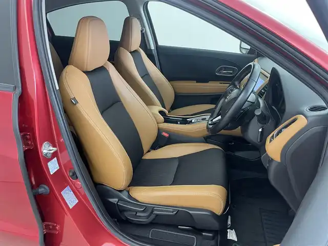 ホンダ ヴェゼル ハイブリッド Z ホンダセンシング 埼玉県 2018(平30)年 4万km プレミアムクリスタルレッドM 純正8型ナビ/AM/FM/CD/DVD/SD/MSV/USB//HDMI/BT/AppleCarPlay/バックカメラ/ホンダセンシング /レーダークルーズコントロール /ハーフレザーシート /シートヒーター /ステアリングスイッチ/パドルシフト/電子パーキングブレーキ/オートブレーキホールド/デュアルエアコン/ビルトインETC/社外前後ドラレコ/サイドカーテンエアバッグ