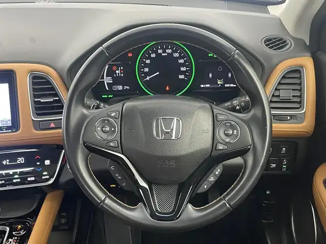 ホンダ ヴェゼル ハイブリッド Z ホンダセンシング 埼玉県 2018(平30)年 4万km プレミアムクリスタルレッドM 純正8型ナビ/AM/FM/CD/DVD/SD/MSV/USB//HDMI/BT/AppleCarPlay/バックカメラ/ホンダセンシング /レーダークルーズコントロール /ハーフレザーシート /シートヒーター /ステアリングスイッチ/パドルシフト/電子パーキングブレーキ/オートブレーキホールド/デュアルエアコン/ビルトインETC/社外前後ドラレコ/サイドカーテンエアバッグ