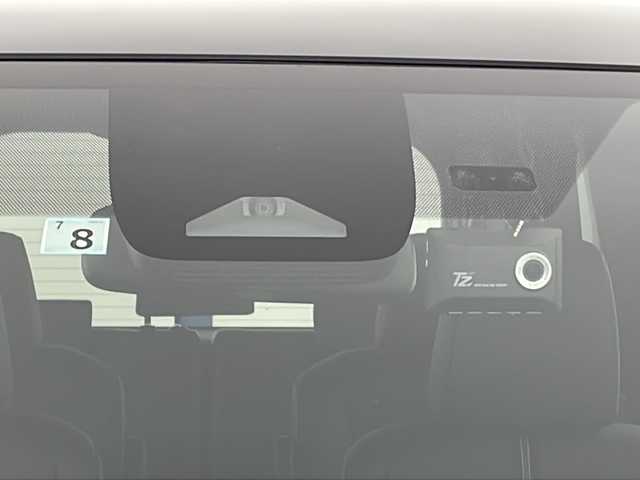 トヨタ ノア S－Z 新潟県 2022(令4)年 0.9万km グリッターブラックガラスフレーク トヨタセーフティセンス/純正ナビ/Bluetooth/バックカメラ/両側パワースライドドア/パワーバックドア/レーダークルーズコントロール/LEDオートライト/オートハイビーム/ハーフレザーシート/1列目2列目シートヒーター/純正17インチアルミホイール/ステアリングリモコン/LDA/電格ミラー/ウィンカーミラー/ステアリングヒーター/スマートキー/ビルトインETC2.0