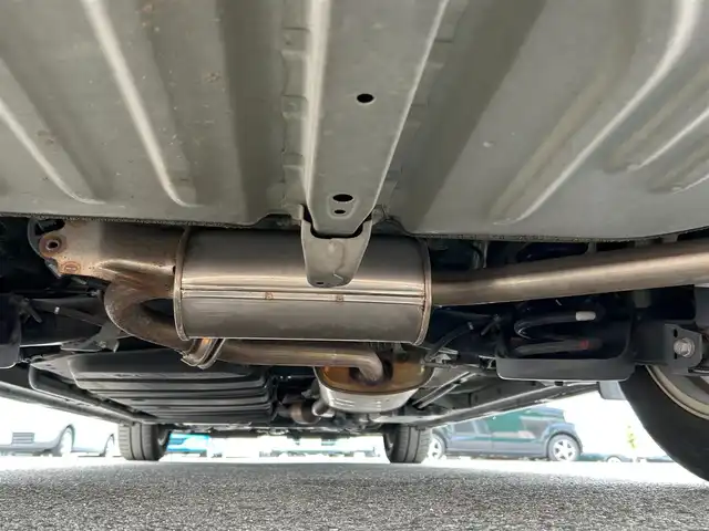 トヨタ ノア Si ダブルバイビー 滋賀県 2016(平28)年 6.1万km ブラック ガソリン/2WD(FF)/CVT/モデリスタエアロ/後席モニター/両側パワースライドドア/7インチ純正ナビ【NSZT-W62G】/(FM/AM/CD/DVD/フルセグ/Bluetooth)/ドライブレコーダー/ETC/バックカメラ/プリクラッシュブレーキアシスト	/レーンキープアシスト	/クルーズコントロール/コーナーセンサー/電動格納ミラー/アイドリングストップ/革巻きステアリング/ステアリングスイッチ/オートライト/LEDヘッドライト/フロントフォグ/オートマチックハイビーム/フルオートエアコン/プッシュスタート/スマートキー/スペアキー/純正フロアマット