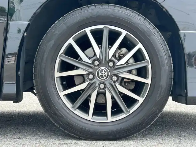 トヨタ ノア Si ダブルバイビー 滋賀県 2016(平28)年 6.1万km ブラック ガソリン/2WD(FF)/CVT/モデリスタエアロ/後席モニター/両側パワースライドドア/7インチ純正ナビ【NSZT-W62G】/(FM/AM/CD/DVD/フルセグ/Bluetooth)/ドライブレコーダー/ETC/バックカメラ/プリクラッシュブレーキアシスト	/レーンキープアシスト	/クルーズコントロール/コーナーセンサー/電動格納ミラー/アイドリングストップ/革巻きステアリング/ステアリングスイッチ/オートライト/LEDヘッドライト/フロントフォグ/オートマチックハイビーム/フルオートエアコン/プッシュスタート/スマートキー/スペアキー/純正フロアマット