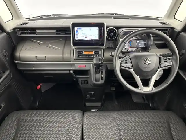 スズキ スペーシア ギア HYBRID XZ 埼玉県 2022(令4)年 1.7万km シフォンアイボリーM 純正ナビ/　(フルセグ/AM/FM/Bluetooth)/両側パワースライドドア　/ビルトインＥＴＣ　/バックカメラ　/純正フロアマット　/シートヒーターＤ＋Ｎ席　/純正アルミホイール１４インチ/アイドリングストップ/プッシュスタート/スマートキー