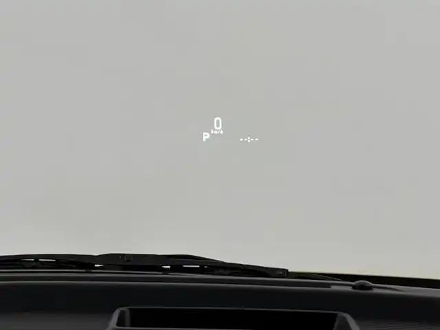 スズキ スペーシア ギア HYBRID XZ 埼玉県 2022(令4)年 1.7万km シフォンアイボリーM 純正ナビ/　(フルセグ/AM/FM/Bluetooth)/両側パワースライドドア　/ビルトインＥＴＣ　/バックカメラ　/純正フロアマット　/シートヒーターＤ＋Ｎ席　/純正アルミホイール１４インチ/アイドリングストップ/プッシュスタート/スマートキー