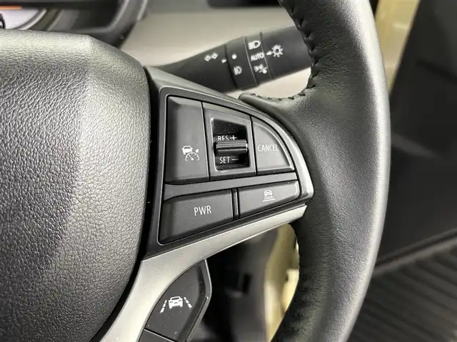 スズキ スペーシア ギア HYBRID XZ 埼玉県 2022(令4)年 1.7万km シフォンアイボリーM 純正ナビ/　(フルセグ/AM/FM/Bluetooth)/両側パワースライドドア　/ビルトインＥＴＣ　/バックカメラ　/純正フロアマット　/シートヒーターＤ＋Ｎ席　/純正アルミホイール１４インチ/アイドリングストップ/プッシュスタート/スマートキー