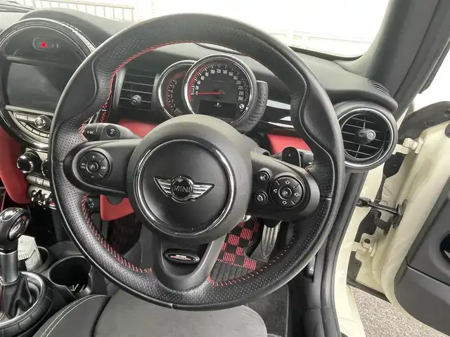 ＭＩＮＩ ミニ ジョンクーパーワークス 愛知県 2016(平28)年 2.8万km ペッパー・ホワイト AIS評点5点 内装A/ユーザー買取　/メーカーHDDナビ　/バックカメラ　/ミラー一体型ETC /前後ドライブレコーダー　/スマートキー　/LEDヘッド　/パドルシフト　/ステアリングスイッチ　/スペアキー　