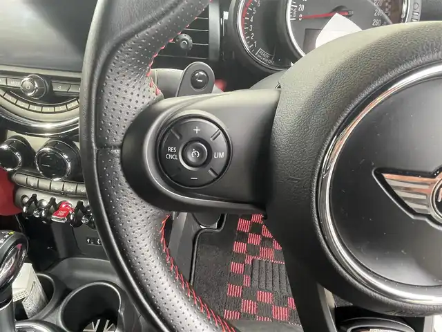 ＭＩＮＩ ミニ ジョンクーパーワークス 愛知県 2016(平28)年 2.8万km ペッパー・ホワイト AIS評点5点 内装A/ユーザー買取　/メーカーHDDナビ　/バックカメラ　/ミラー一体型ETC /前後ドライブレコーダー　/スマートキー　/LEDヘッド　/パドルシフト　/ステアリングスイッチ　/スペアキー　