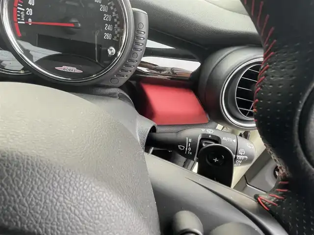 ＭＩＮＩ ミニ ジョンクーパーワークス 愛知県 2016(平28)年 2.8万km ペッパー・ホワイト AIS評点5点 内装A/ユーザー買取　/メーカーHDDナビ　/バックカメラ　/ミラー一体型ETC /前後ドライブレコーダー　/スマートキー　/LEDヘッド　/パドルシフト　/ステアリングスイッチ　/スペアキー　