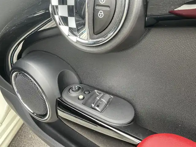 ＭＩＮＩ ミニ ジョンクーパーワークス 愛知県 2016(平28)年 2.8万km ペッパー・ホワイト AIS評点5点 内装A/ユーザー買取　/メーカーHDDナビ　/バックカメラ　/ミラー一体型ETC /前後ドライブレコーダー　/スマートキー　/LEDヘッド　/パドルシフト　/ステアリングスイッチ　/スペアキー　