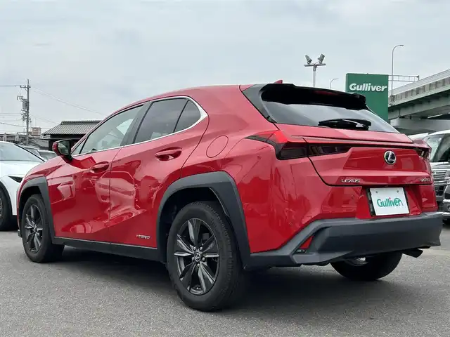 レクサス ＵＸ 250h バージョンC 愛知県 2019(令1)年 4.3万km マダーレッド メーカーナビ（AM/FM/フルセグ/BT/CD/DVD）/サンルーフ/ハーフレザーシート/D/N席シートヒーター・クーラー/D/N席パワーシート/D席シートメモリー/レクサスセーフティシステム/・プリクラッシュセーフティ/・レーンキープアシスト/・ブラインドスポットモニター/・レーダークルーズコントロール/アラウンドビューモニター/LEDヘッドライト/純正１７インチアルミ