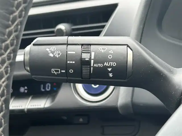 レクサス ＵＸ 250h バージョンC 愛知県 2019(令1)年 4.3万km マダーレッド メーカーナビ（AM/FM/フルセグ/BT/CD/DVD）/サンルーフ/ハーフレザーシート/D/N席シートヒーター・クーラー/D/N席パワーシート/D席シートメモリー/レクサスセーフティシステム/・プリクラッシュセーフティ/・レーンキープアシスト/・ブラインドスポットモニター/・レーダークルーズコントロール/アラウンドビューモニター/LEDヘッドライト/純正１７インチアルミ
