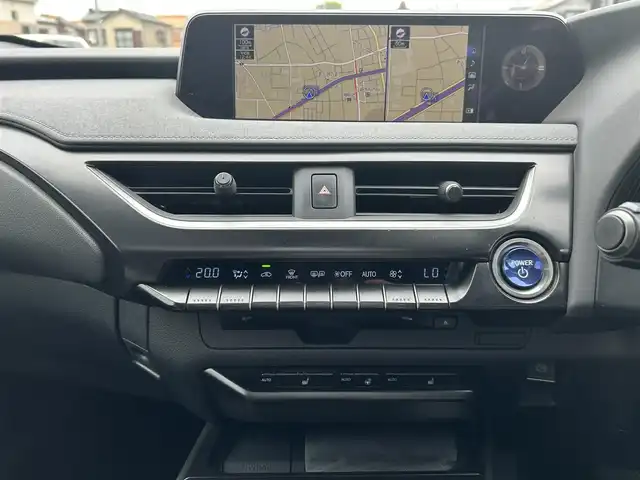 レクサス ＵＸ 250h バージョンC 愛知県 2019(令1)年 4.3万km マダーレッド メーカーナビ（AM/FM/フルセグ/BT/CD/DVD）/サンルーフ/ハーフレザーシート/D/N席シートヒーター・クーラー/D/N席パワーシート/D席シートメモリー/レクサスセーフティシステム/・プリクラッシュセーフティ/・レーンキープアシスト/・ブラインドスポットモニター/・レーダークルーズコントロール/アラウンドビューモニター/LEDヘッドライト/純正１７インチアルミ