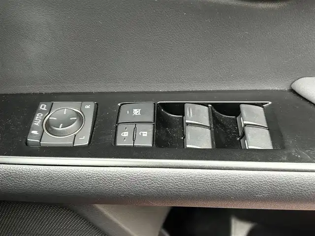 レクサス ＵＸ 250h バージョンC 愛知県 2019(令1)年 4.3万km マダーレッド メーカーナビ（AM/FM/フルセグ/BT/CD/DVD）/サンルーフ/ハーフレザーシート/D/N席シートヒーター・クーラー/D/N席パワーシート/D席シートメモリー/レクサスセーフティシステム/・プリクラッシュセーフティ/・レーンキープアシスト/・ブラインドスポットモニター/・レーダークルーズコントロール/アラウンドビューモニター/LEDヘッドライト/純正１７インチアルミ