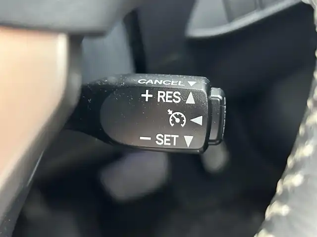 レクサス ＣＴ 200h クールツーリングスタイル 奈良県 2017(平29)年 2.7万km ソニッククォーツ 純正ナビ　/フルセグＴＶ　/BT/CD/DVD/SD/USB/AUX/バックカメラ　/シートヒーター　/パワーシート　/ハーフレザーシート　/クルーズコントロール　/ＬＥＤヘッドライト　/ＥＴＣ２．０　/ドライブレコーダー　/衝突被害軽減システム　/スマートキー/純正17インチアルミホイール/純正フロアマット