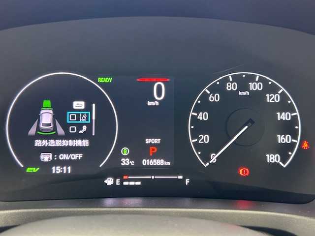 ホンダ ヴェゼル ハイブリッド e:HEV Z 宮城県 2021(令3)年 1.7万km サンドカーキパール 純正ディスプレイオーディオ/（ナビ　フルセグＴＶ　Ｂｌｕｅｔｏｏｔｈ接続）/ビルトインＥＴＣ/バックカメラ/前後コーナーセンサー/全方位ドライブレコーダー/前席シートヒーター/電動リアゲート/レーンアシスト/ステアリングヒーター/ブラインドスポットインフォメーション/純正１８インチアルミホイール/追従型クルーズコントロール/オートマチックハイビーム/アイドリングストップ/USB入力端子