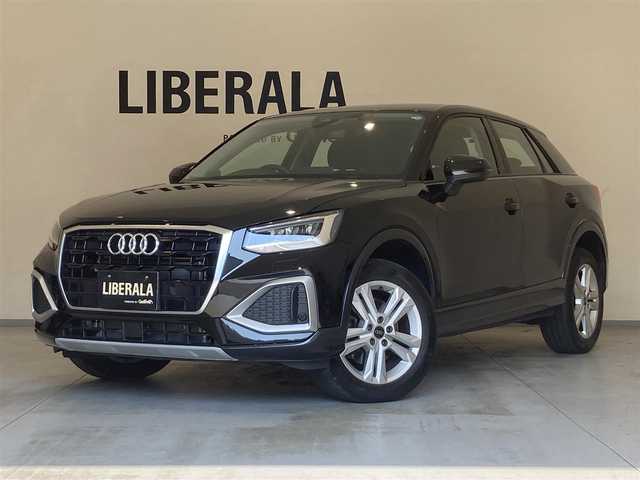 アウディ Ｑ２ 35TDIアドバンスド 熊本県 2022(令4)年 1.3万km 黒 ・キーレス/・ハイビームアシスト/・パーキングエイド/・ADA/・距離警告/・Audiプレセンス/・Audiアクティブレーンアシスト/・休憩の推奨/・クルーズコントロール(追従式)/・純正メモリナビ/　【DVD・Bluetooth・USB・SD・AUX】/・フルセグTV/・携帯連携/　【AppleCarPlay・AndroidAuto】/・バックカメラ/・ETC2.0/・ドライブレコーダー(前後録画)/・GPSレーダー/・パワーバックドア/・LEDヘッドランプ/・純正マット/・保証書/取説