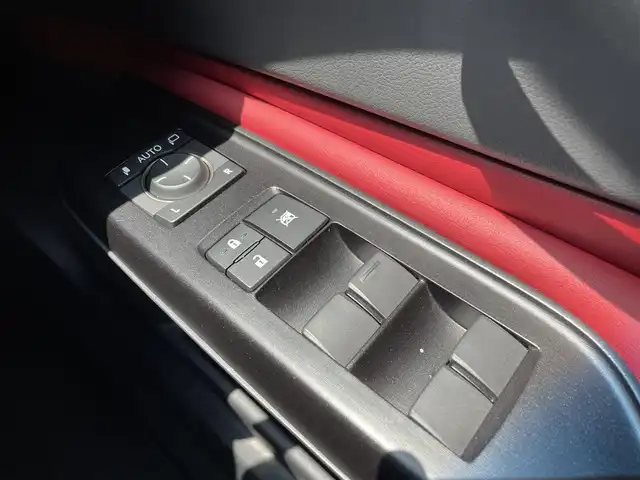 レクサス ＥＳ 300h Fスポーツ 福岡県 2019(平31)年 5.6万km ホワイトノーヴァガラスフレーク ムーンルーフ/Fスポーツ専用パワーシート/サンシェード/純正ナビ/フルセグTV/三眼LEDヘッドライト/デジタルインナーミラー/ブラインドスポットモニター/パワートランク/シートメモリー/シーケンシャルウィンカー/PASA/RCTA/先行車発信告知/EVMODE/ブレーキホールド/LEXUS純正エンジンスターター/バックサイドモニター/ビルトインETC２．０/ワンオーナー/パドルシフト/ACC/クリアランスソナー/TVキャンセラー/LEXUSセーフティプラス