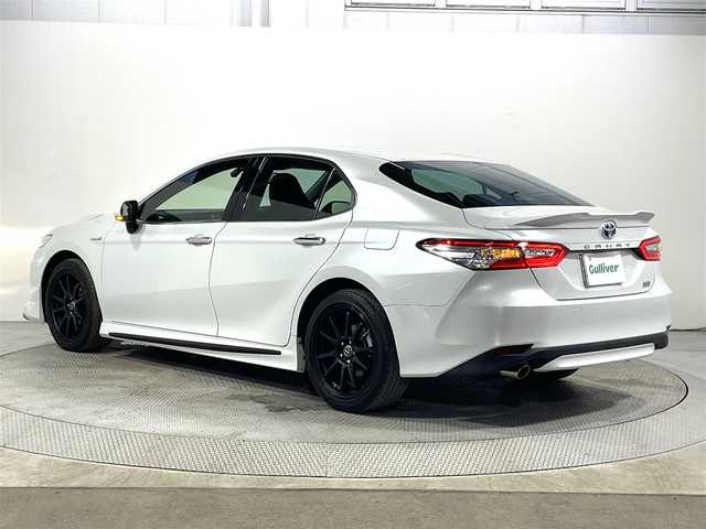 トヨタ カムリ G レザーパッケージ 大阪府 2019(令1)年 3万km プラチナホワイトパールマイカ 純正８ｉｎｃナビ　ＴＲＤエアロ　衝突軽減　レーンアシスト　クリアランスソナー　ＢＳＭ　オートハイビーム　ＥＴＣ　ドラレコ　シートヒーター　バックカメラ　　レーダークルコン　プッシュスタート