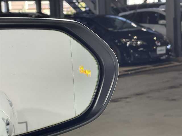 トヨタ カムリ G レザーパッケージ 大阪府 2019(令1)年 3万km プラチナホワイトパールマイカ 純正８ｉｎｃナビ　ＴＲＤエアロ　衝突軽減　レーンアシスト　クリアランスソナー　ＢＳＭ　オートハイビーム　ＥＴＣ　ドラレコ　シートヒーター　バックカメラ　　レーダークルコン　プッシュスタート
