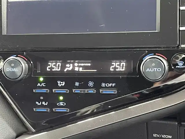 トヨタ カムリ G レザーパッケージ 大阪府 2019(令1)年 3万km プラチナホワイトパールマイカ 純正８ｉｎｃナビ　ＴＲＤエアロ　衝突軽減　レーンアシスト　クリアランスソナー　ＢＳＭ　オートハイビーム　ＥＴＣ　ドラレコ　シートヒーター　バックカメラ　　レーダークルコン　プッシュスタート