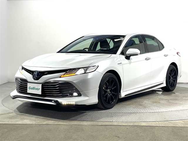 トヨタ カムリ G レザーパッケージ 大阪府 2019(令1)年 3万km プラチナホワイトパールマイカ 純正８ｉｎｃナビ　ＴＲＤエアロ　衝突軽減　レーンアシスト　クリアランスソナー　ＢＳＭ　オートハイビーム　ＥＴＣ　ドラレコ　シートヒーター　バックカメラ　　レーダークルコン　プッシュスタート