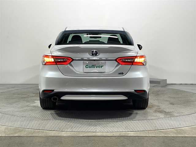 トヨタ カムリ G レザーパッケージ 大阪府 2019(令1)年 3万km プラチナホワイトパールマイカ 純正８ｉｎｃナビ　ＴＲＤエアロ　衝突軽減　レーンアシスト　クリアランスソナー　ＢＳＭ　オートハイビーム　ＥＴＣ　ドラレコ　シートヒーター　バックカメラ　　レーダークルコン　プッシュスタート